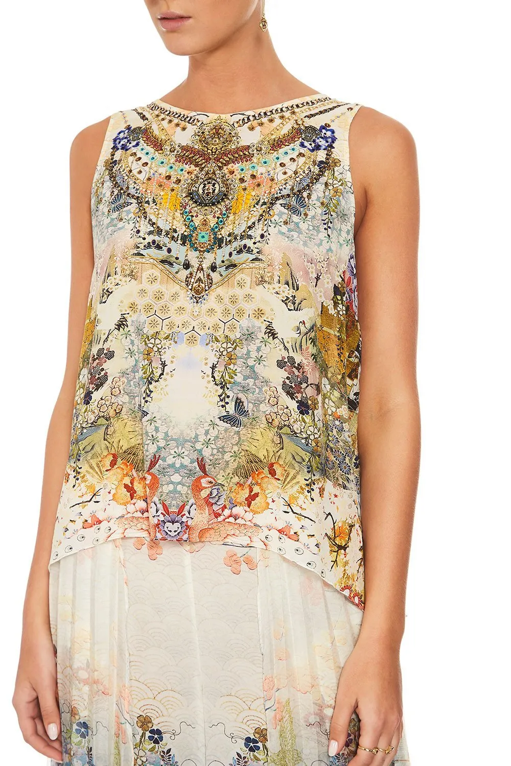 BUTTON BACK TOP LADY LABYRINTH