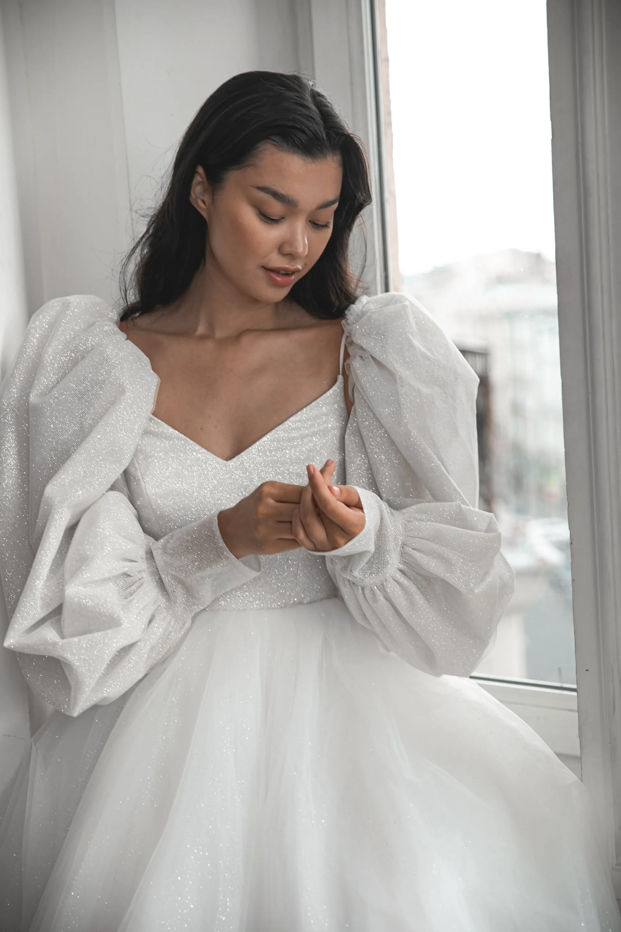 Glitter Sleeves Meg | Ready-to-Ship