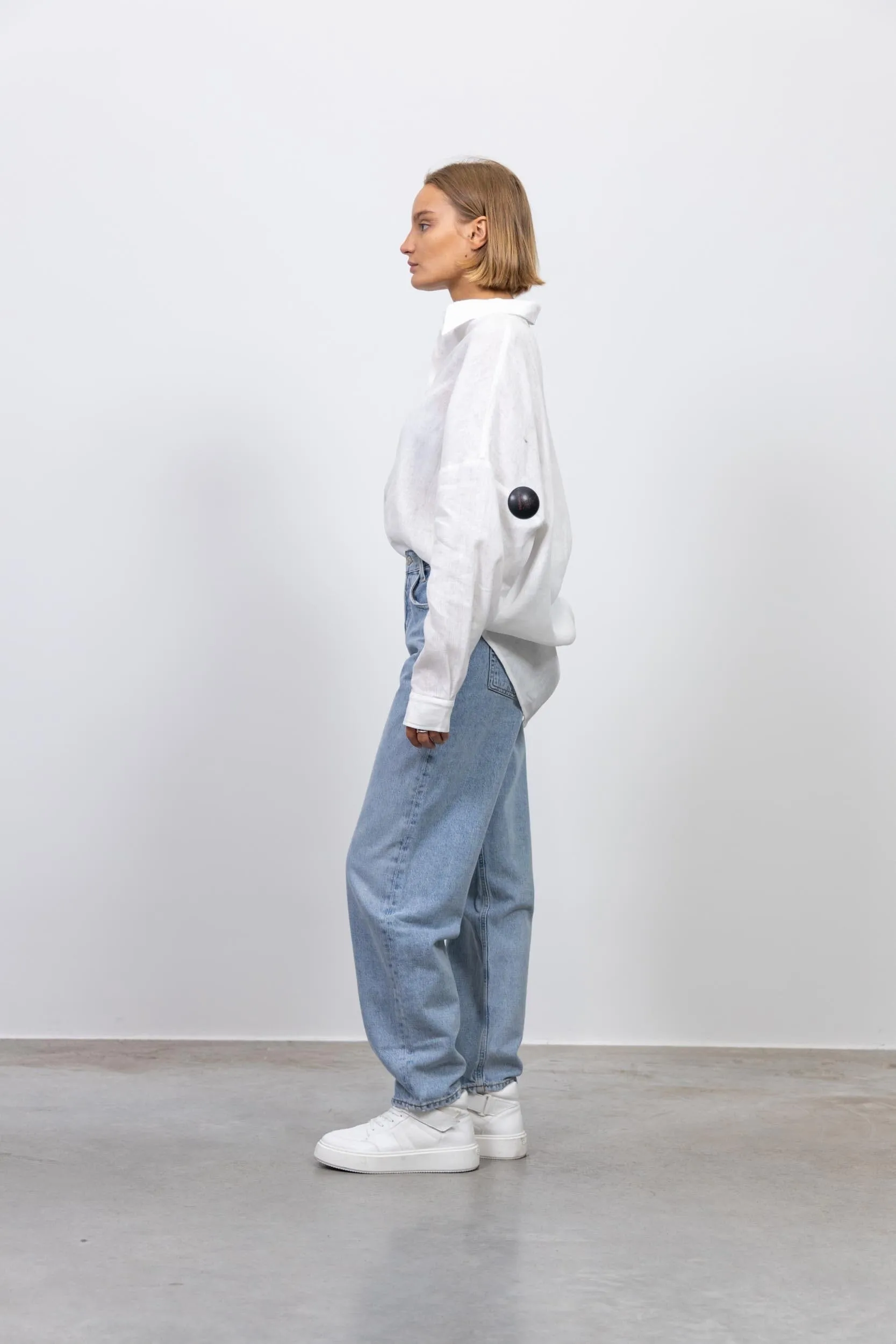 HIGH RISE TAPERED BAGGY JEANS IN DIMENSION