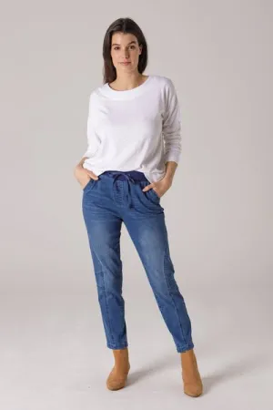 PULL ON DENIM JEAN