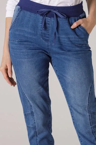 PULL ON DENIM JEAN