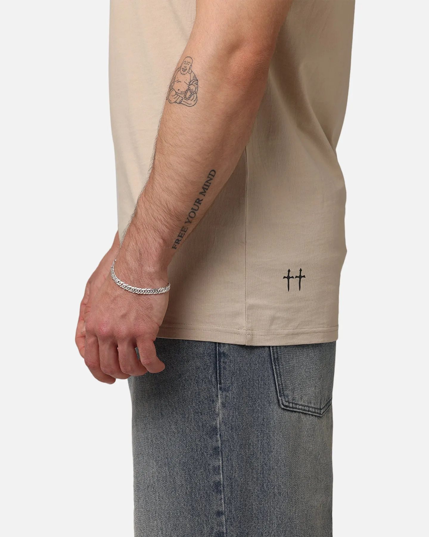 Saint Morta Old English Mock Neck T-Shirt Stone/Wheat