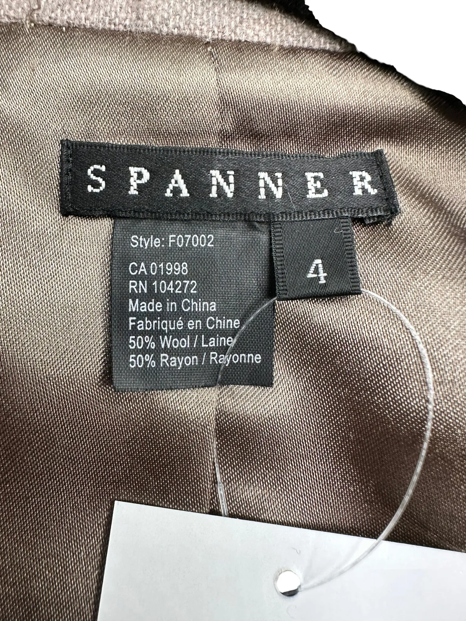 Spanner Cropped Beige Button Up Collard Coat Size 4