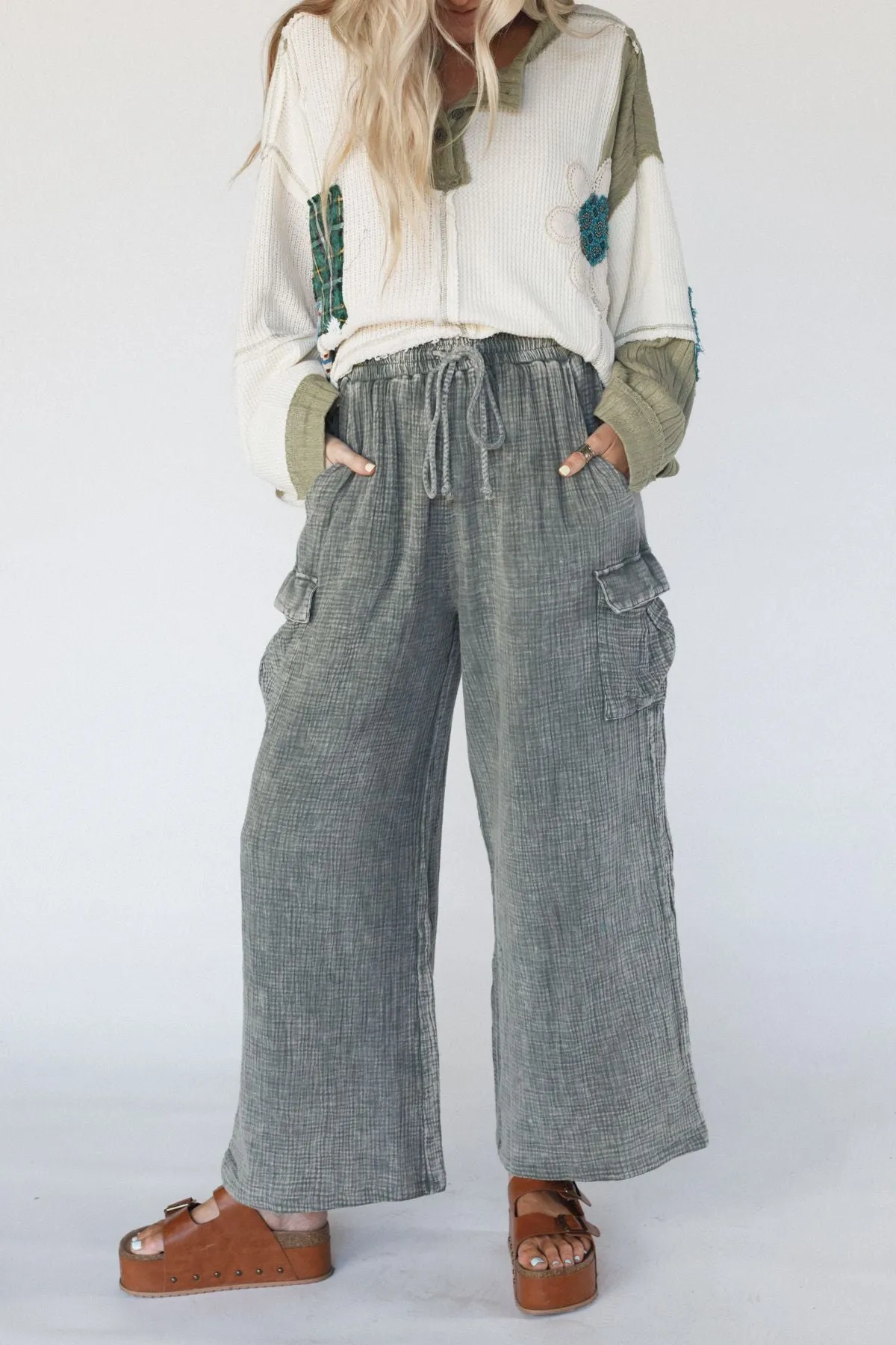 Vibes For Days Pants - Green